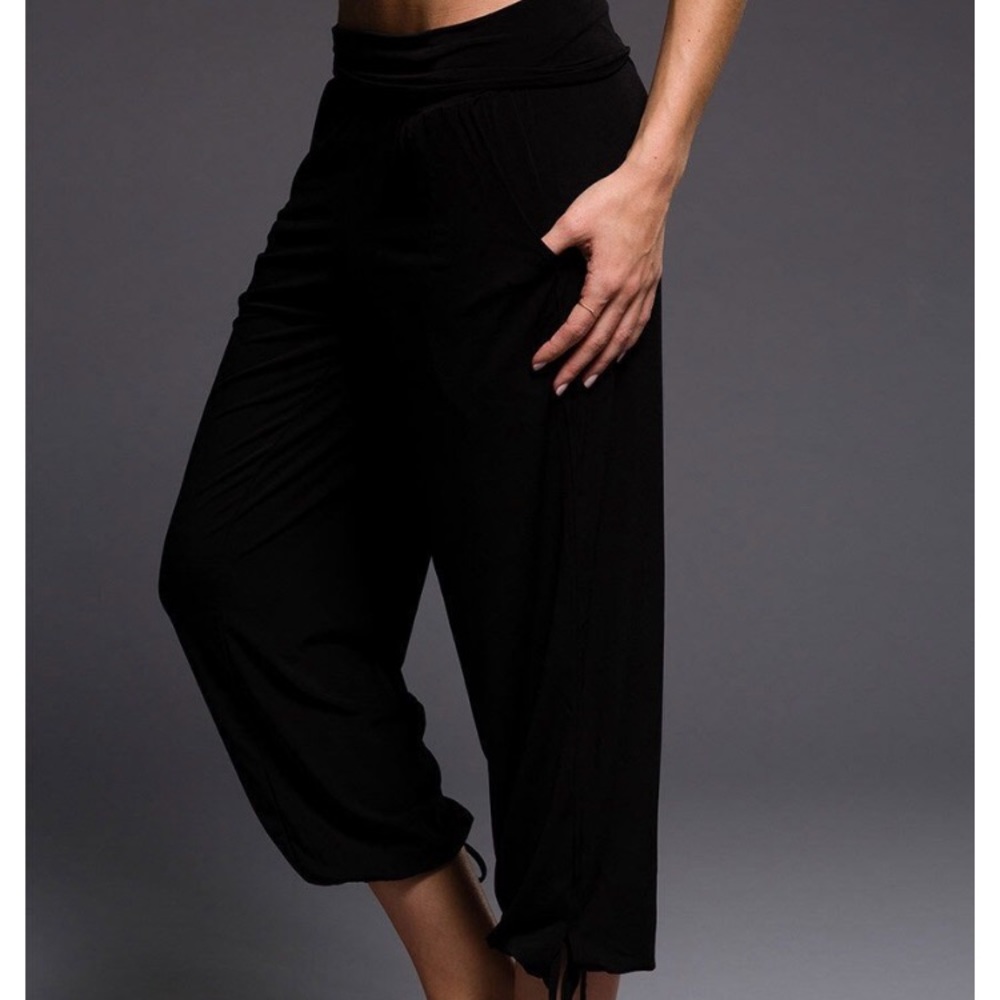 Onzie Black Gypsy Pant